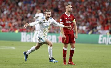 Bale scores with some help from Karius. (3-1)