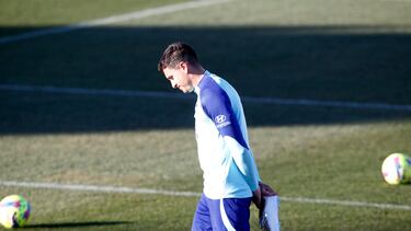 Giménez, en una sesión del Atlético. Su traicionera lesión.