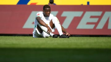 El centrocampista suizo del Borussia Mönchengladbach, Denis Zakaria, durante un partido.