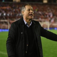 Los 10 conceptos tácticos clave en el modelo de Ariel Holan