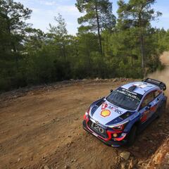 Neuville celebra su renovación ganando el ‘shakedown’
