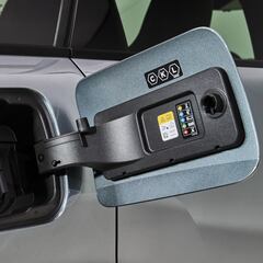 ¿Qué marca de autos de lujo ofrece más modelos eléctricos en México?