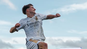 Así celebró César Palacios su golazo.