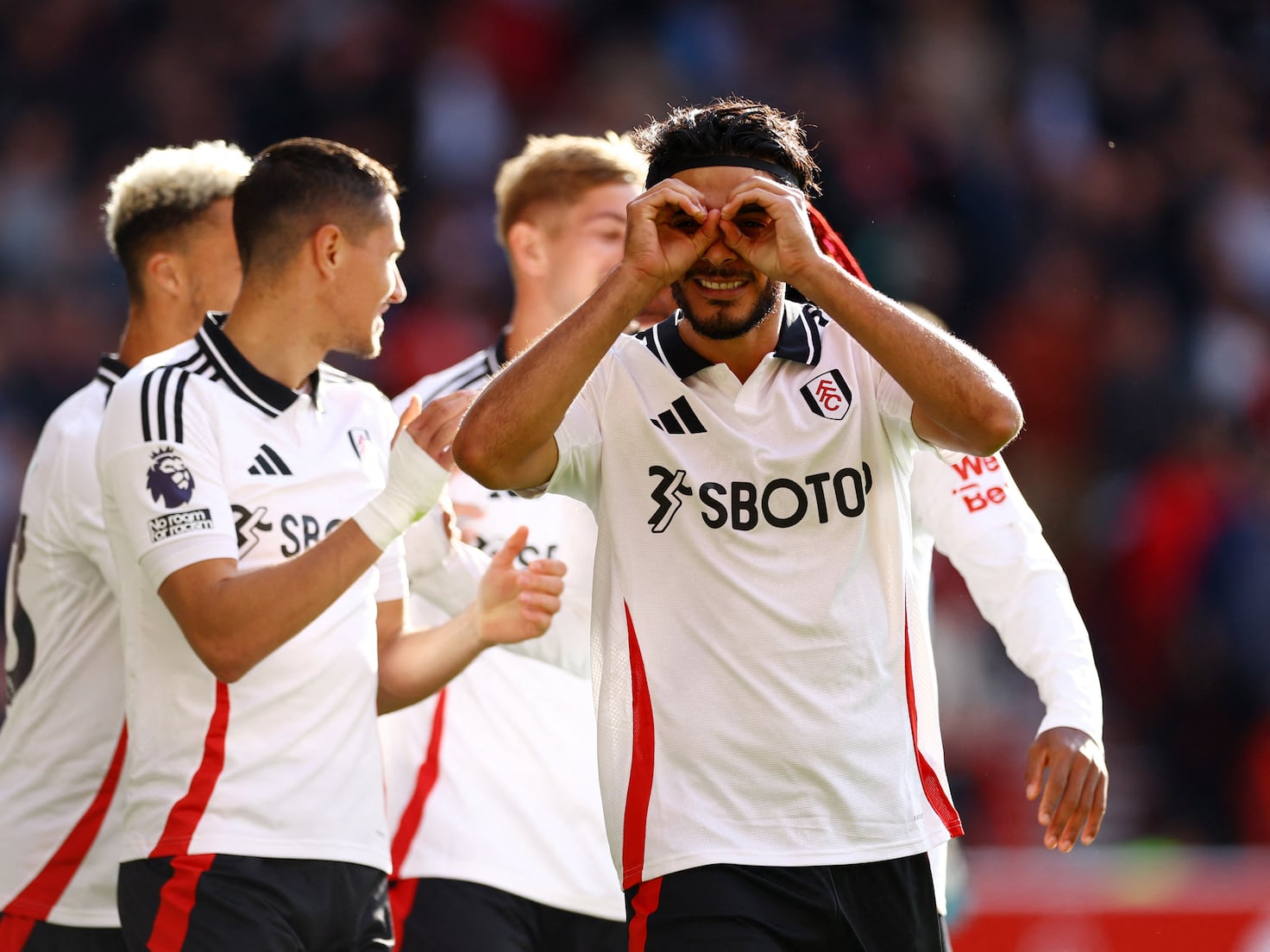 Raúl Jiménez le anota al Nottingham Forest - AS México