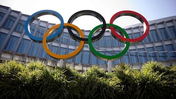 The Olympic Rings logo is pictured in front of the headquarters of the International Olympic Committee (IOC) in Lausanne on March 18, 2020, as doubts increase over whether Tokyo can safely host the summer Games amid the spread of the COVID-19. - Olympic chiefs acknowledged on March 18, 2020 there was no &quot;ideal&quot; solution to staging the Tokyo Olympics amid a backlash from athletes as the deadly coronavirus pandemic swept the globe. The Tokyo Olympics are scheduled to run between July 24 and August 9, 2020. (Photo by Fabrice COFFRINI / AFP)