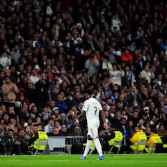 Vinicius, entre el respaldo del club y la crítica de la afición