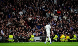 Vinicius, entre el respaldo del club y la crítica de la afición