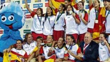 <b>HISTÓRICO. </b>Las chicas de waterpolo lograron la medalla de plata en el Campeonato de Europa.