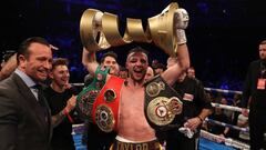 Josh Taylor celebra su victoria en las World Boxing Super Series.