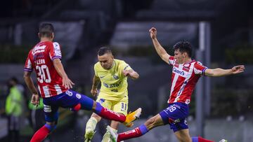 (L-R), Luis Leon of San Luis, Jonathan Rodriguez of America and Juan Pablo Martinez of San Luis during the game America vs Atletico San Luis, corresponding Round 13 the Torneo Apertura 2022 of the Liga BBVA MX at Azteca Stadium, on September 06, 2022.
<br><br>
(I-D), Luis Leon de San Luis, Jonathan Rodriguez de America y Juan Pablo Martinez de San Luis durante el partido America vs Atletico San Luis, correspondiente a la Jornada 13 del Torneo Apertura 2022 de la Liga BBVA MX en el Estadio Azteca, el 06 de Septiembre de 2022.