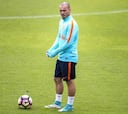 Sneijder podría regresar a España y ser compañero de un chileno