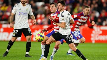 11/12/2022 PARTIDO SEGUNDA DIVISION 
GRANADA - BURGOS 
ALBERTO SORO  RAUL NAVARRO