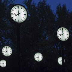 ¿Por qué España tiene un huso horario que no le corresponde y cuándo se cambió la hora?