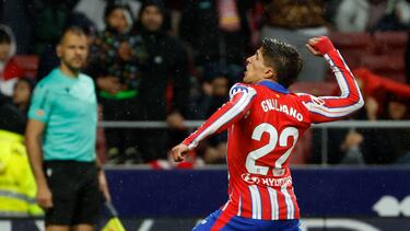 Giuliano celebra su tanto ante el Valladolid.