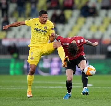 Carlos Bacca y Victor Nilsson-Lindelöf.