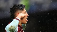 Soccer Football - Premier League - Everton v West Ham United - Goodison Park, Liverpool, Britain - March 2, 2024 West Ham United's Edson Alvarez celebrates scoring their third goal REUTERS/Carl Recine NO USE WITH UNAUTHORIZED AUDIO, VIDEO, DATA, FIXTURE LISTS, CLUB/LEAGUE LOGOS OR 'LIVE' SERVICES. ONLINE IN-MATCH USE LIMITED TO 45 IMAGES, NO VIDEO EMULATION. NO USE IN BETTING, GAMES OR SINGLE CLUB/LEAGUE/PLAYER PUBLICATIONS.