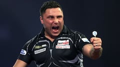 Gerwyn Price celebra una leg durante su partido ante Gary Anderson oen la final del PDC William Hill World Darts Championship en el Alexandra Palace de Londres.