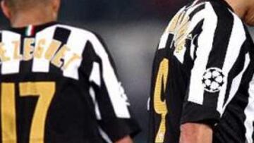 <b>CARAS LARGAS.</b> Ibrahimovic, el fiel reflejo de la impotencia del equipo juventino.