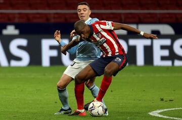 Kondogbia maneja el balón contra el Celta.