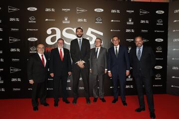 Alfredo Relaño, Juan Luis Cebrián, Jorge Garbajosa, Manuel Polanco, Manuel Mirat y Juan Cantón.
