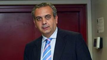 <b>ELECCIONES. </b>José Luis Saez es el nuevo presidente de la Federación Española de Baloncesto.