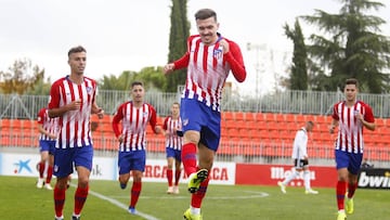 Joaqu&iacute;n celebra uno de sus goles con el Atl&eacute;tico B.