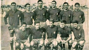 Alineación de España en el partido ante Egipto en los Juegos Mediterráneos de 1963, torneo previo a los Juegos de 1964: arriba, Rodri, Meltzer, Elorriaga, Domenech; Bosch, Echarri; abajo: León, Grosso, Velázquez, Uriarte y Vidal.
