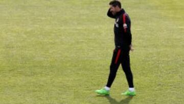 Simeone, durante el entrenamiento del Atlético el viernes 16 de octubre en Majadahonda.