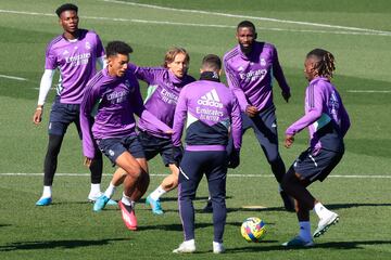 Los jugadores del Madrid, durante el último entrenamiento.
