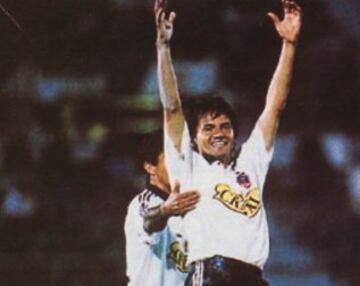 Tras su exitosa carrera con Colo Colo en los '80 y Cobreloa, volvió el '94 a Colo Colo con 31 años, y su nivel estuvo lejos de su mejor momento. Fue un mal año para todos los albos.