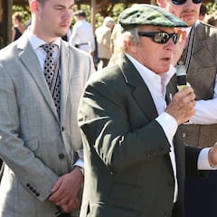 Jackie Stewart avisa a Hamilton: "Lleva una vida que le distrae..."