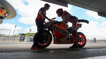 M&aacute;rquez con la Honda en los test de Jerez.