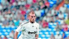 El Aston Villa confirma su interés en Sneijder