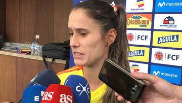 naTALIA gAITÁN EN RUEDA DE PRENSA