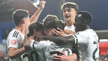 Contra todo y con trabajo