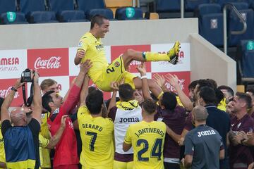 Leyenda del Villarreal, en julio de 2020 anunciaba que colgaba las botas a sus 36 años de edad después de estar sufriendo con las lesiones que lo han dejado apartado del terreno de juego durante 3 años. 