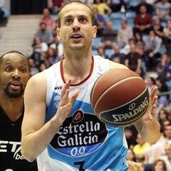 Sàbat da la permanencia al Obradoiro y aniquila al Bilbao