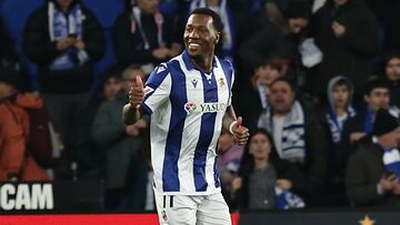 Brais saca del apuro a la Real