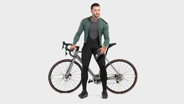 Culote largo para hombre ideal para ciclistas disponible en Amazon.