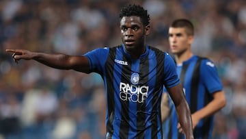 Duván Zapata durante un partido entre Atalanta y Copenhagen por Europa League
