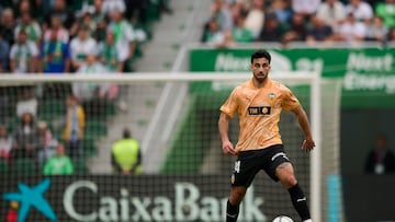 La camiseta del Valencia CF está inspirada en la equipación alternativa que el Valencia CF utilizó a comienzos de los años noventa, concretamente en las temporadas 1990/1991 y 1991/1992.
Francisco Macia / AFP7 / Europa Press
11/4/2026 ONLY FOR USE IN SPAIN