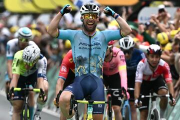 Mark Cavendish consiguió ganar su etapa número 35 en el Tour de Francia, lo que significa que desbanda del récord al mítico Eddy Merckx.