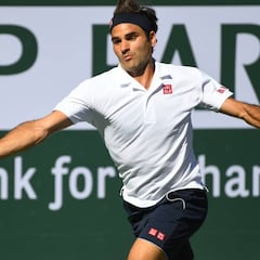 Federer frena al 'NextGen' Hurkacz y está en semifinales