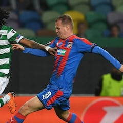 El colombiano Montero lidera
al Sporting con un doblete