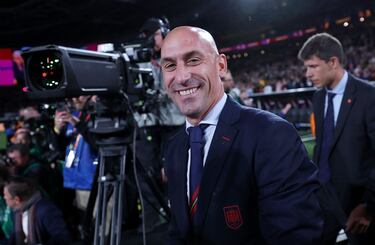Spanish FA confirm Rubiales stand-in as backroom staff resign en-masse