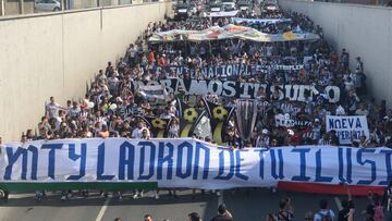 La barra de Rayados volvió a desobedecer los acuerdos firmados hace algunos meses al hacer su tradicional marcha a cancha de Tigres.