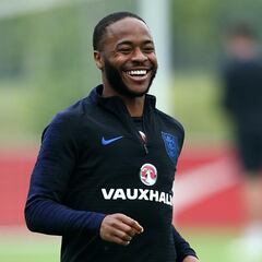 Sterling apologised for late England arrival - Southgate