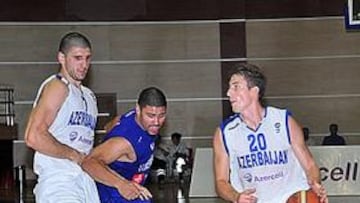 Carroll, con Azerbaiyán.