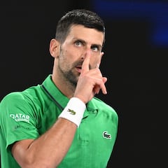 Un malhumorado Djokovic pasa de nuevo a Federer y llega a 400 victorias en Grand Slams