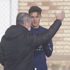 Francés pasa a tener ficha del primer equipo